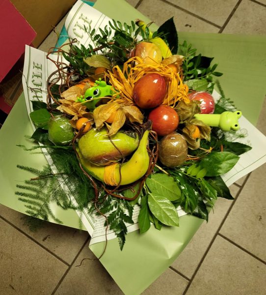 Obststrauß – die Geschenkidee der anderen Art